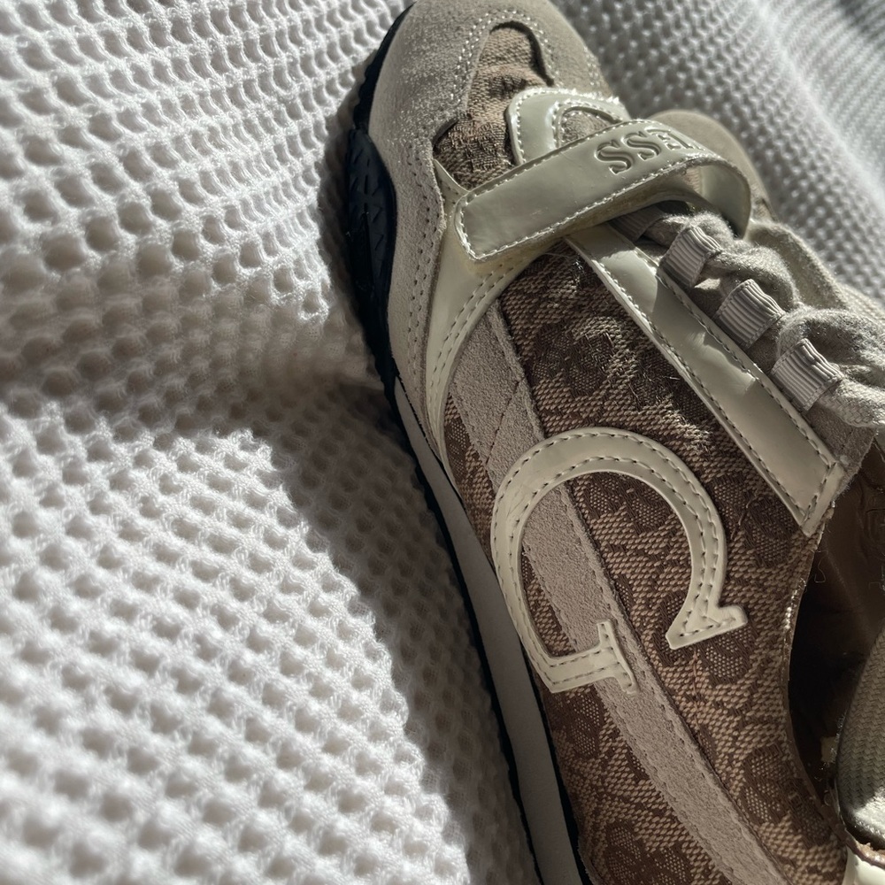 Guess Tan and Cream Women's Sneakers